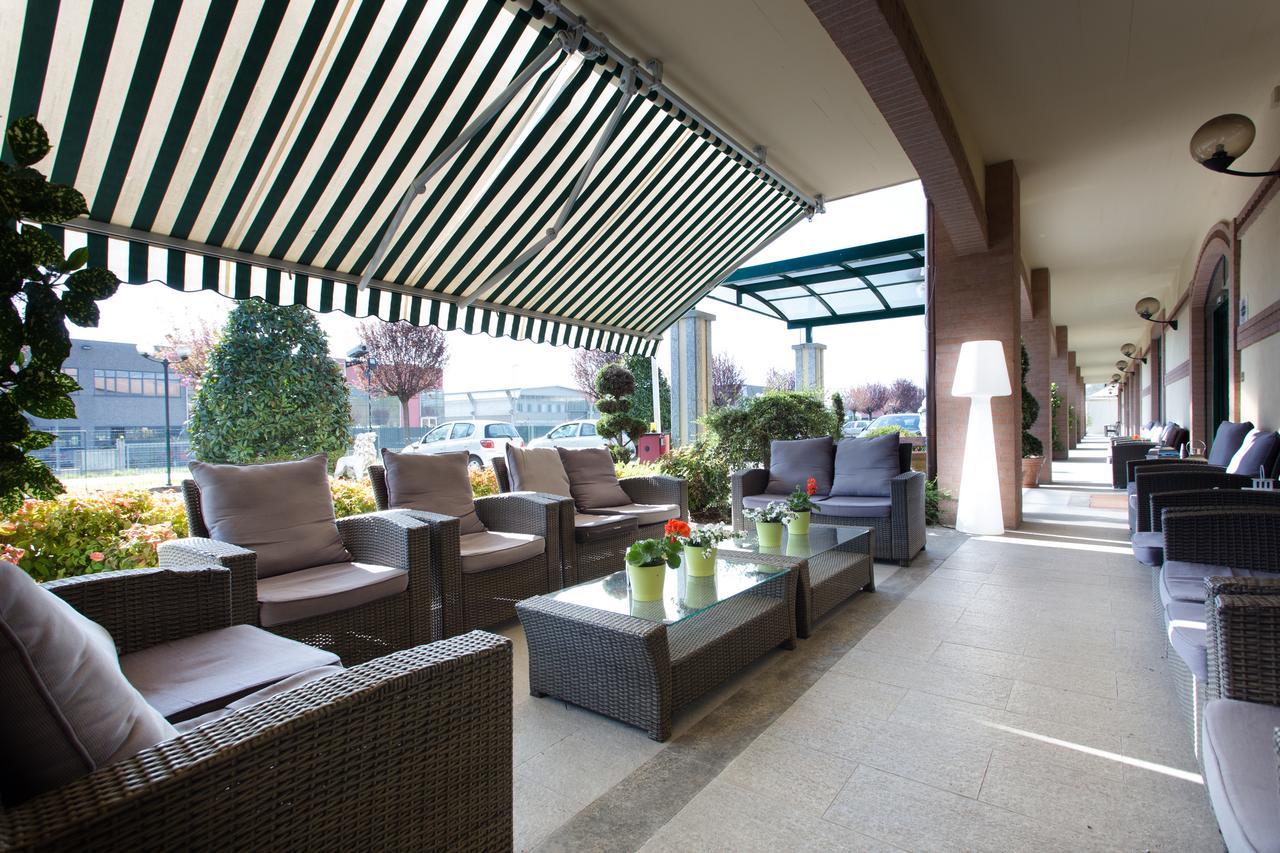 Vald Hotel Val della Torre Exteriör bild